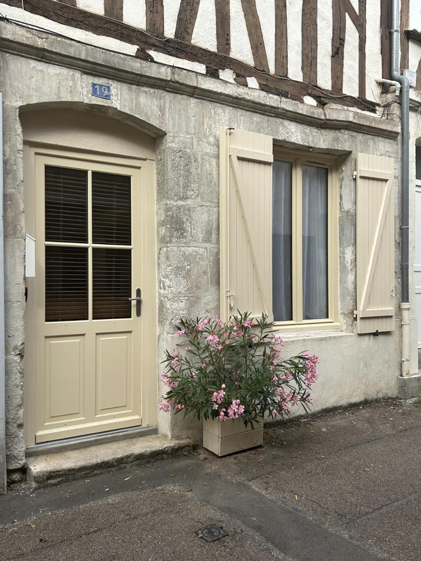 Appartamento L'Annexe De L'Abbaye Auxerre Esterno foto